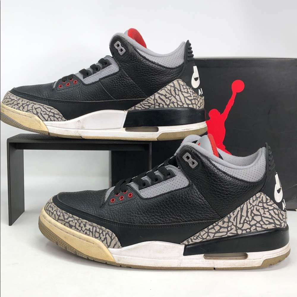 Nike Air Jordan 3 Retro 2018 Black Cement 854262-001 Men’s Sneakers - Size 12 - Picture 3 of 14
